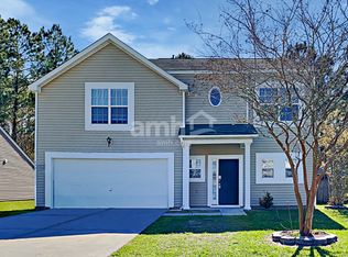 577 English Oak Cir, Moncks Corner, SC 29461