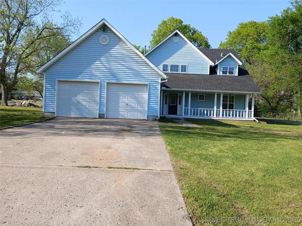 701 NE 3rd St, Wagoner, OK 74467