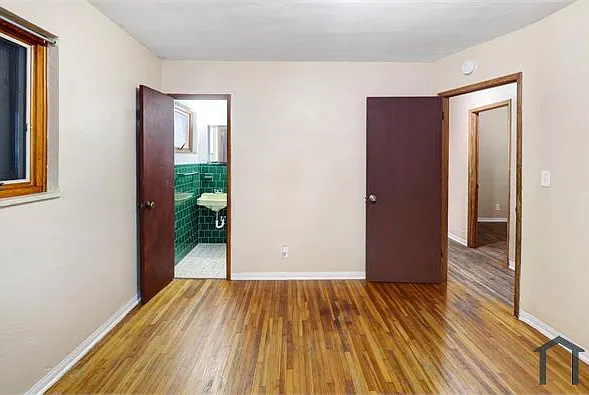 1601 SW 46th Ave — Photo 12