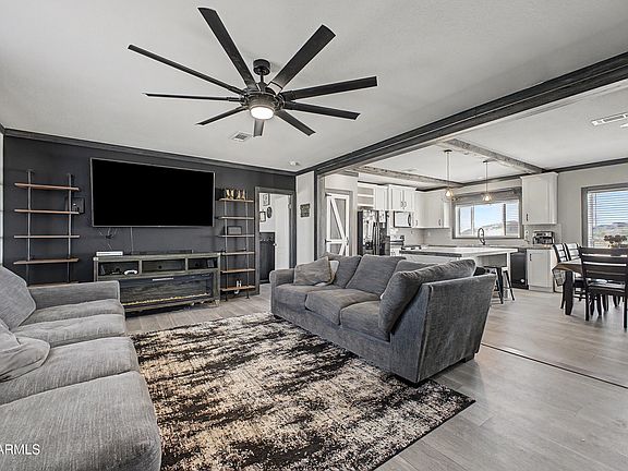 2nd image of 43283 W EARLL Drive