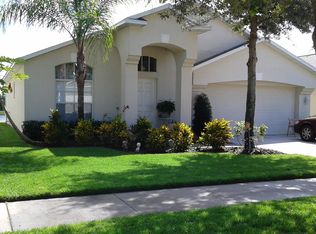 2318 Roanoke Springs Dr, Ruskin, FL 33570