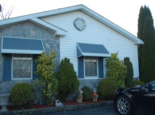 13 Morningside Dr, Belvidere, NJ 07823