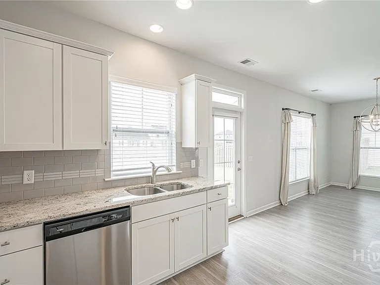 185 Brickhill Cir — Photo 15