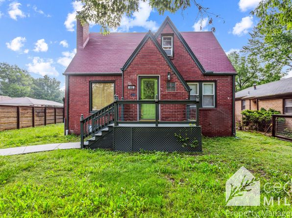 602 S Crestway Ave, Wichita, KS 67218