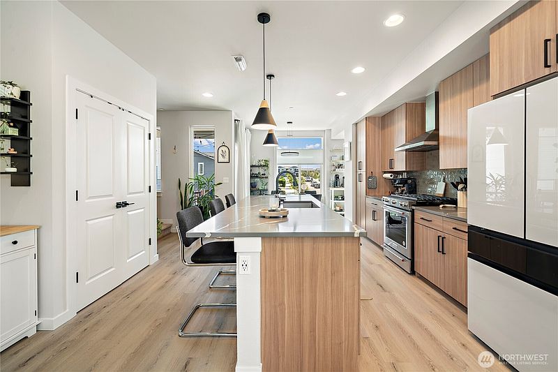 5th image of 17002 13th Avenue W #A6