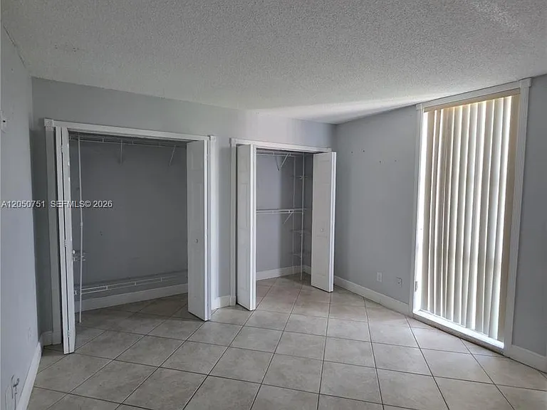 1750 W 46th St #520 — Photo 8