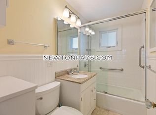 47 Crosby Rd #3, Chestnut Hill, MA 02467