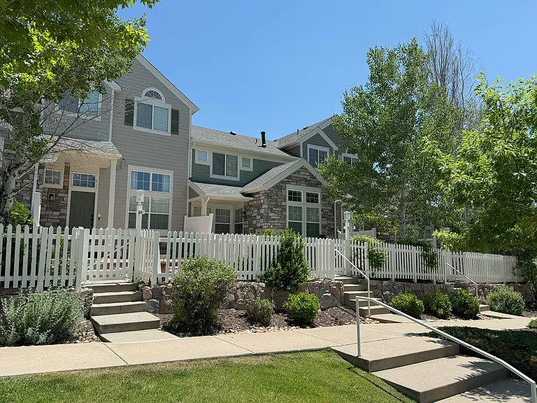 Park Place is a well maintained townhome community in The Broadlands.