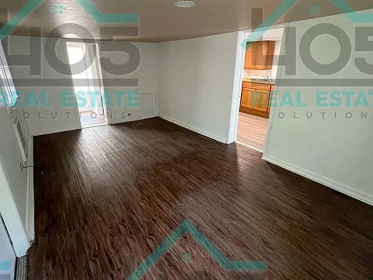 2125 SW 26th St. — Photo 5