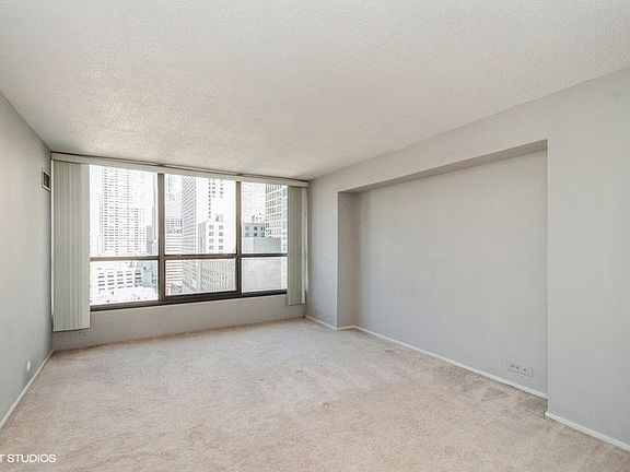 4th image of 405 N Wabash Ave Unit 1614