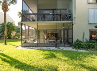 2550 Presidential Way APT 107, West Palm Beach, FL 33401