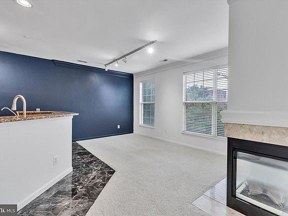 5th image of 4105 Lexington Ct APT 304