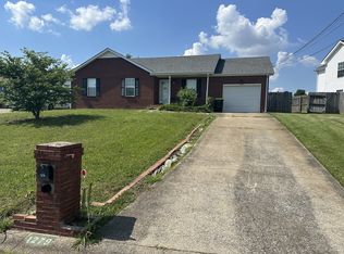 1279 Barbee Ln, Clarksville, TN
