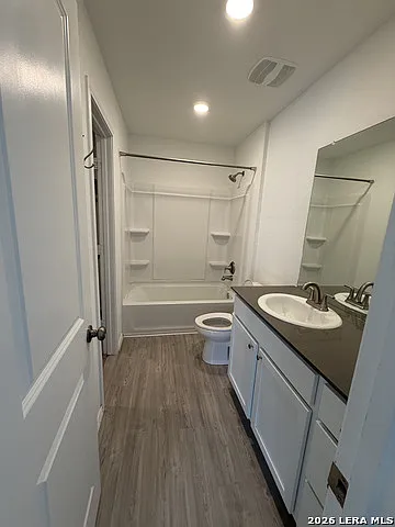 329 Kolton Plz — Photo 6