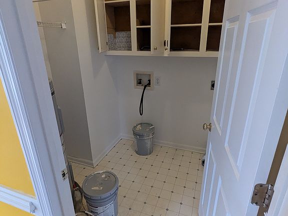 4th image of 109 Highland Dr