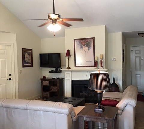 3rd image of 49 Valley Dr