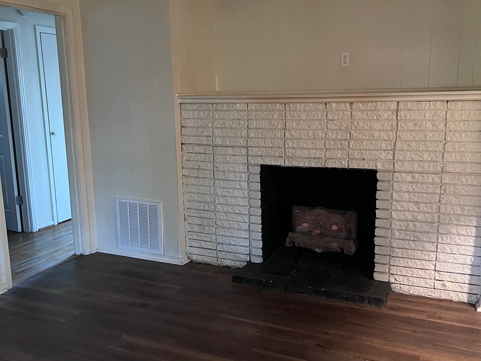 2 bed, 1.5 bath, 1206 sqft, $1,200 — Photo 3