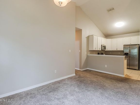 4th image of 11580 Acorn Dr