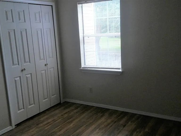 3004 Cedarwood Village Ln — Photo 10