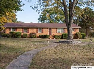 243 Briar Fork Dr, Huntsville, AL 35811