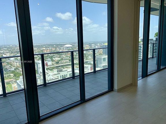 2nd image of 1000 Brickell Plz #Penthouse 5306