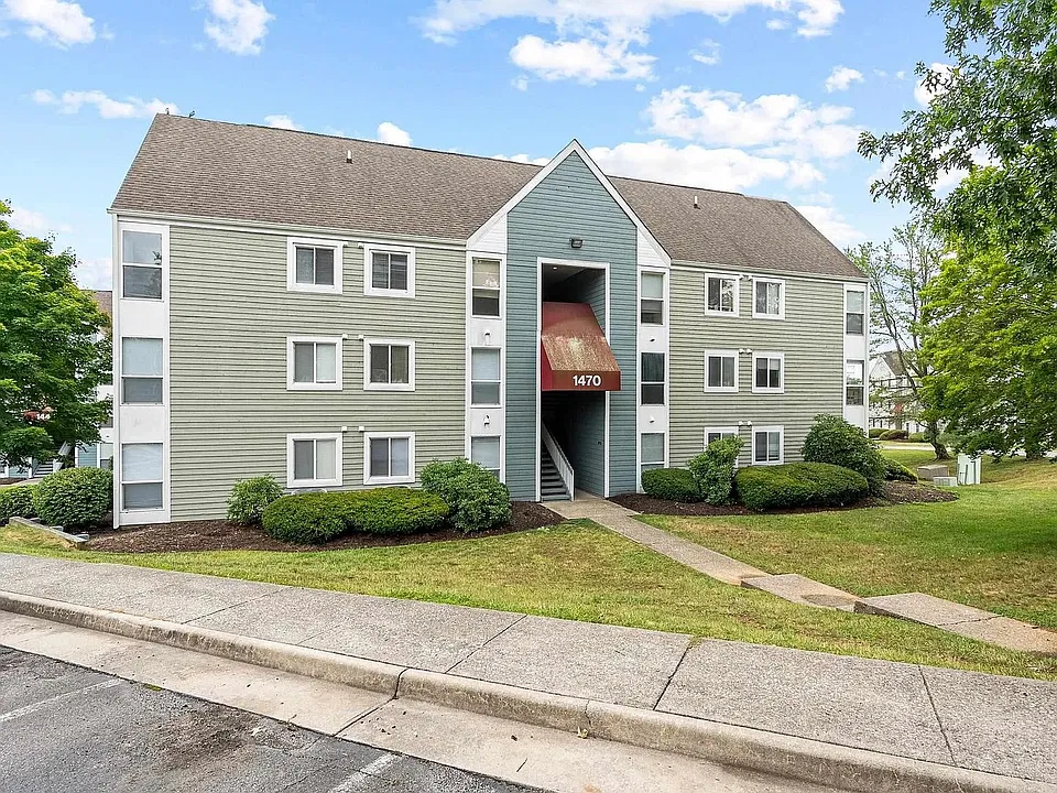 1470 Seneca Dr #F