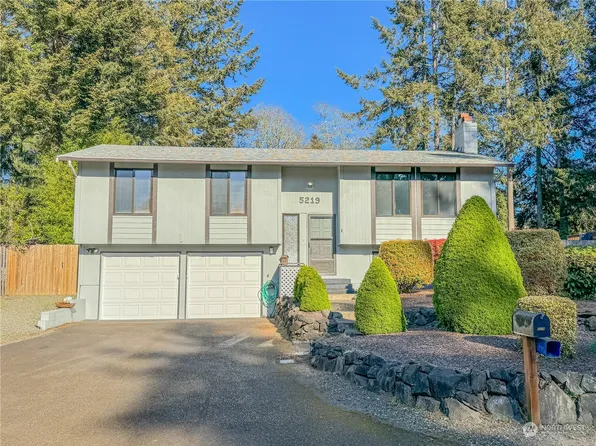 5219 95th Avenue Ct W, University Place, WA 98467