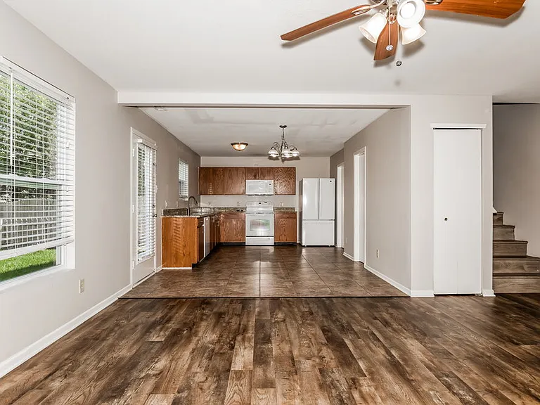 10926 Spirit Dr — Photo 7