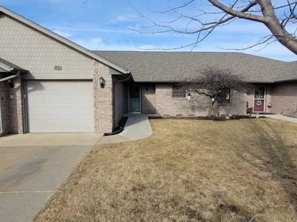 1410 W 21st St #1410, Sterling, IL 61081