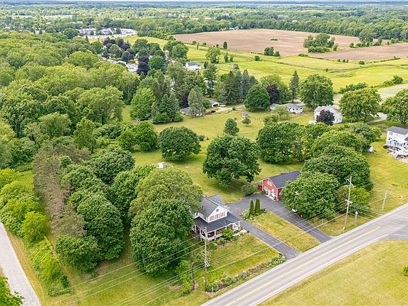 4th image of 151 Gillett Rd