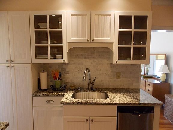 5th image of 9 Herrick Ct #1