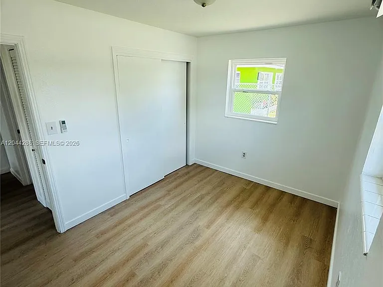2423 Jeffcott St #1 — Photo 6