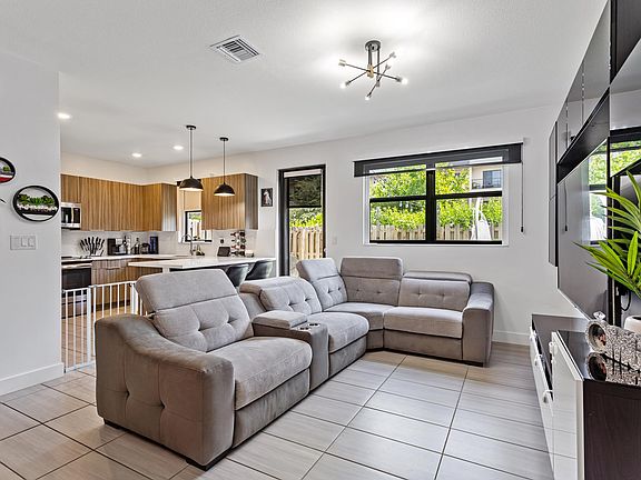 3rd image of 8055 NW 104th Ct