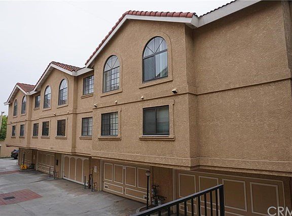 2nd image of 1021 S Golden West Ave Unit E