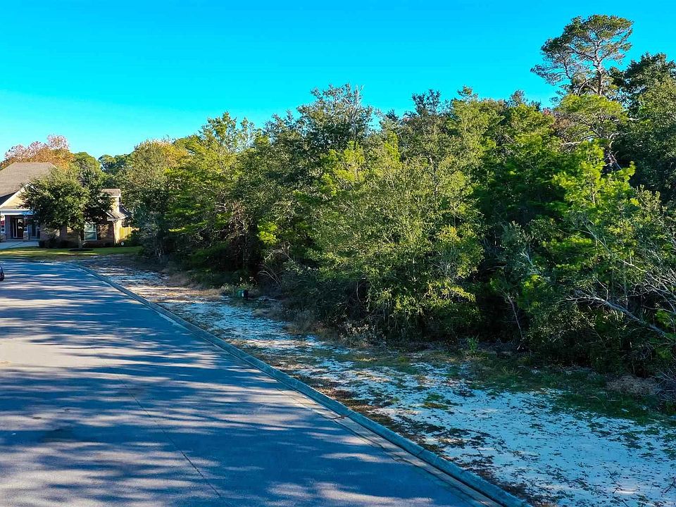 1st image of Manor Cir