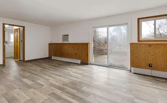 4 bed, 1800 sqft, $3,045 — Photo 2