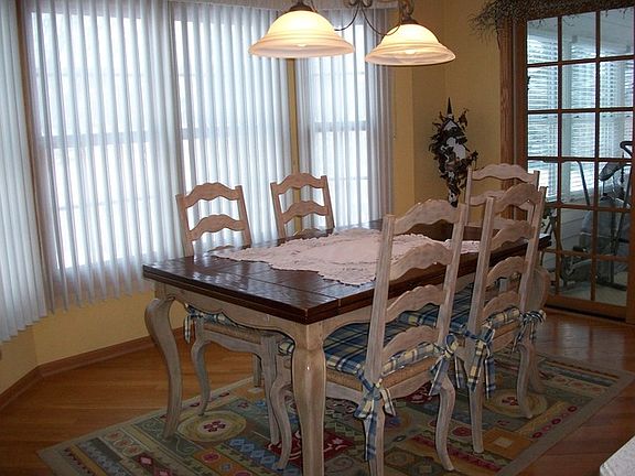 5th image of 655 Briarwood Ct