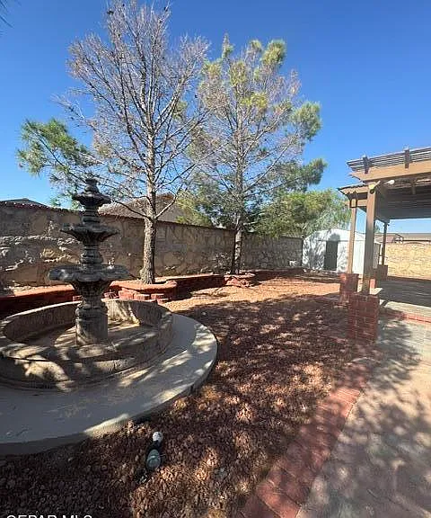 12720 Lorenzo Frias Dr — Photo 35