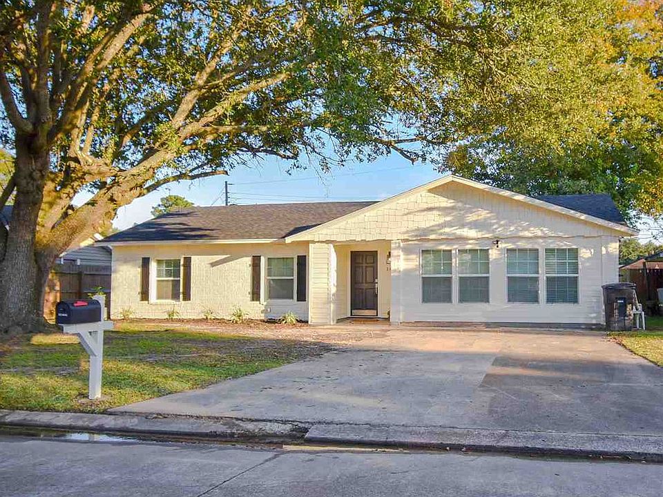 1st image of 307 Avenue E