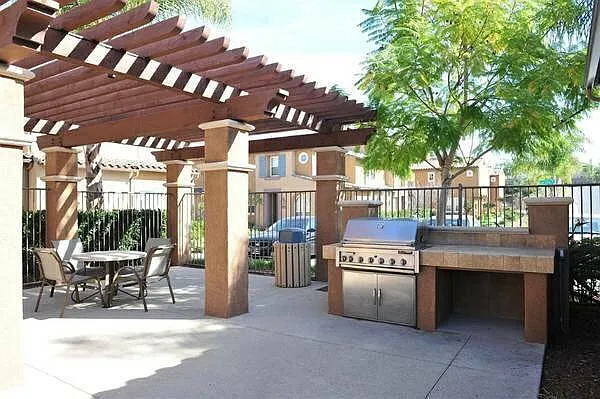 17035 Calle Trevino — Photo 4