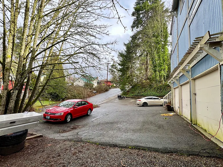 504 Kendall St — Photo 23