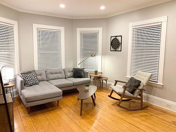2nd image of 373-375 Broadway #375-5