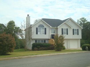 69 Kingston Pointe Dr, Kingston, GA 30145