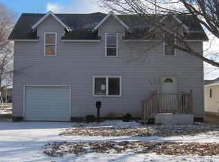 406 2nd St NW, Wadena, MN 56482