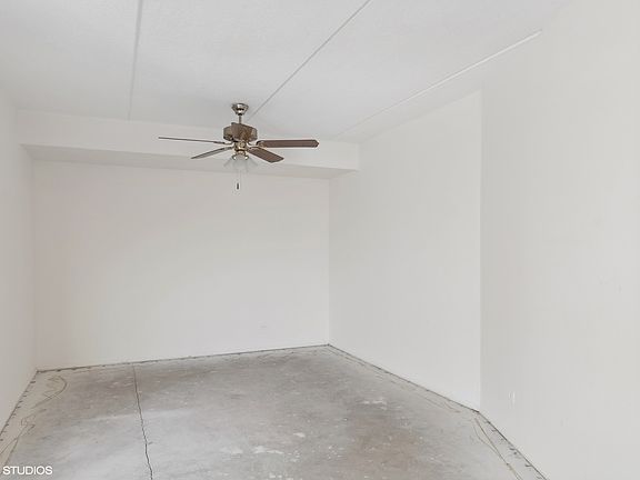 5th image of 1301 N Western Ave Unit 326