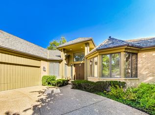 1695 Snapdragon Ct, Highland Park, IL