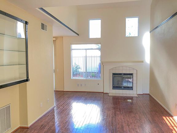 2nd image of 11064 Creekbridge Pl
