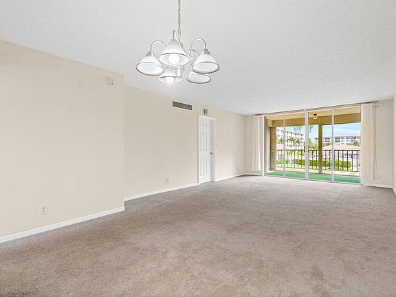 3rd image of 901 Gardenia Drive #279