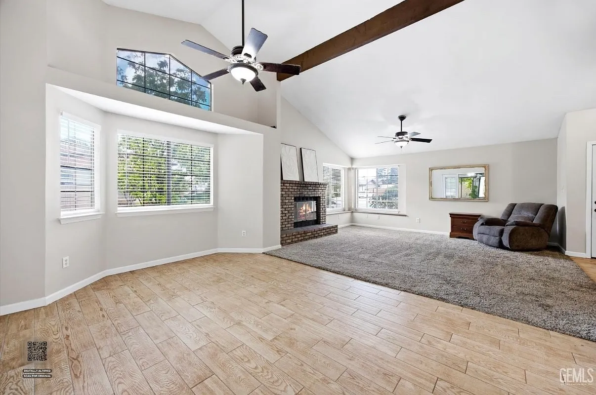 3 bed, 1563 sqft, $2,450 — Photo 2