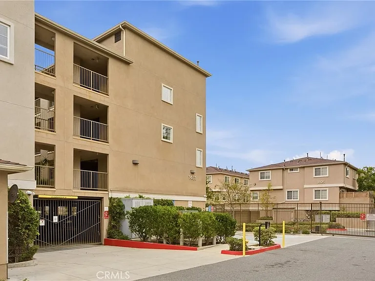 1401 Lomita Blvd #104 — Photo 25